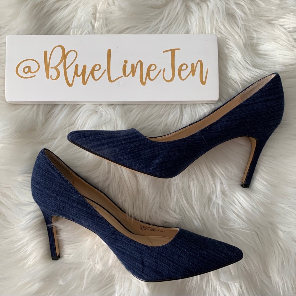 Charles David Navy Fabric Pumps NWOT